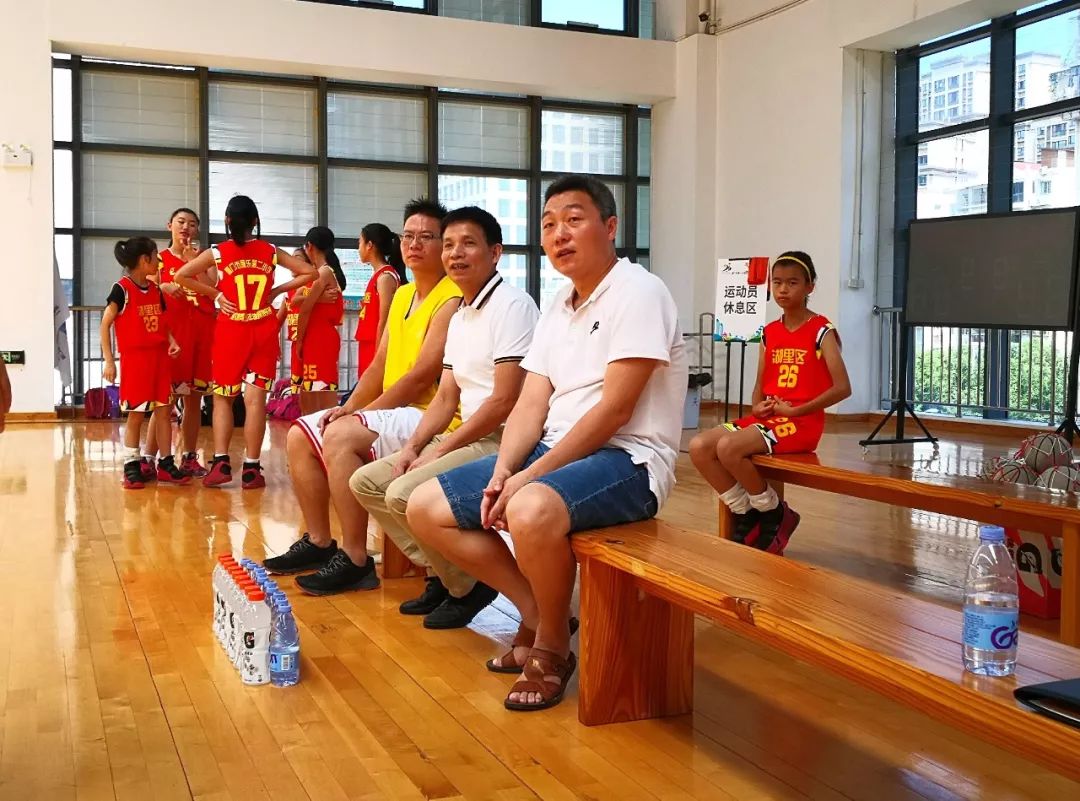 篮球厦门赛冠军是谁_厦门篮球赛冠军_篮球联赛厦门