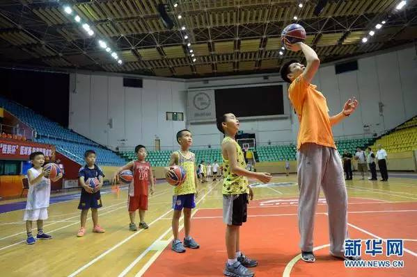 广东东莞银行篮球冠军比赛_广东男篮东莞银行_cba广东队东莞银行