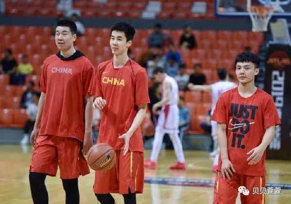 蓝球队员名单_中国篮球队员名字大全_中国篮球队历史球员名单
