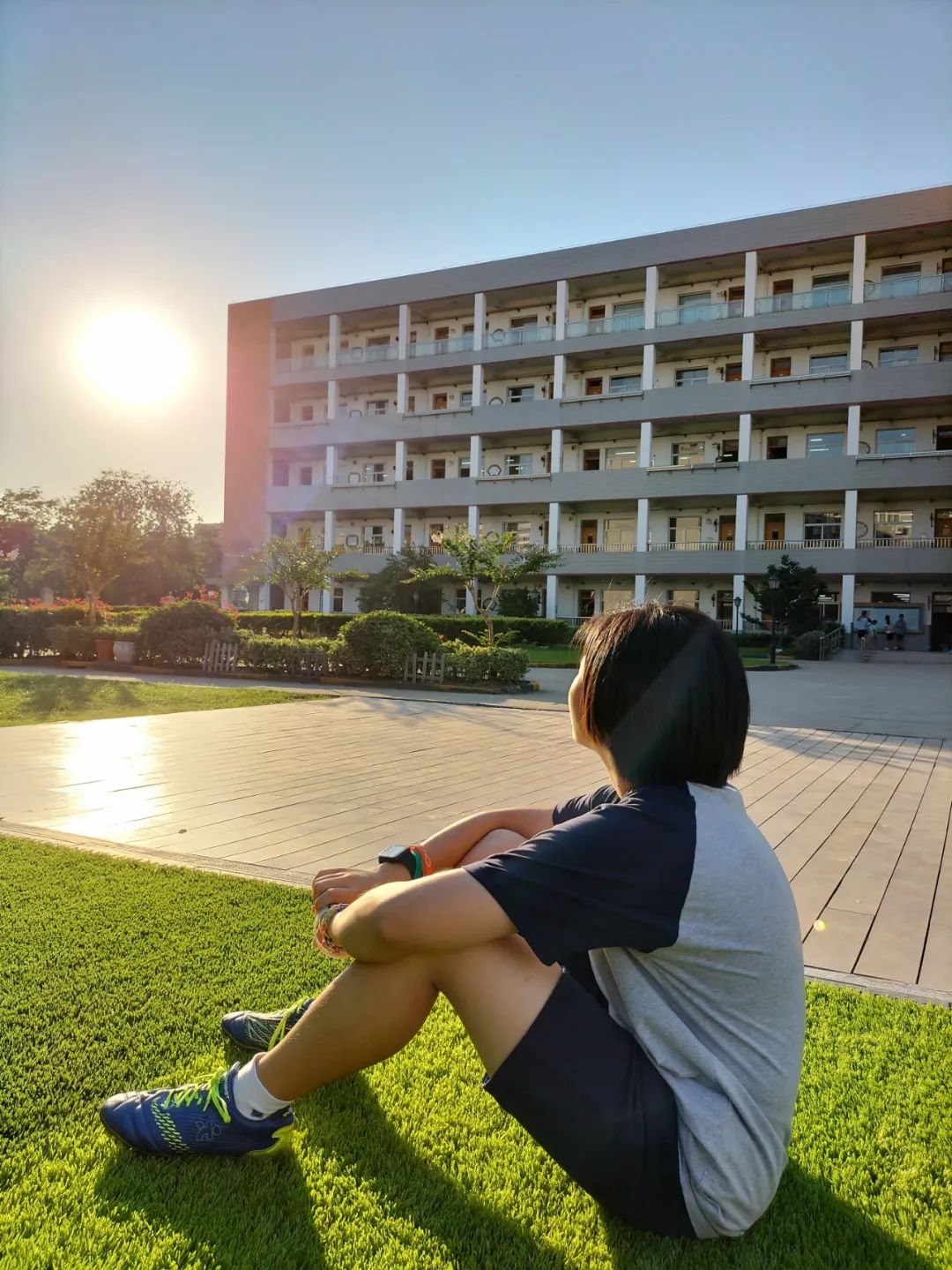 学会打篮球技巧女生视频_女生打篮球教程_女生打篮球视频教学
