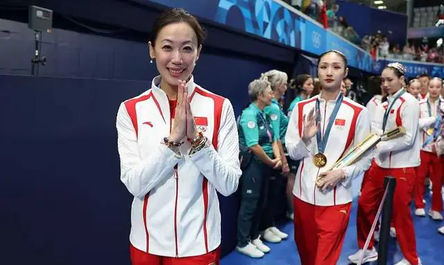 中国东京花样游泳比赛冠军_东京花样游泳世界冠军是谁_东京花样游泳决赛